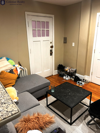 unit - 1/2 MONTH OF FREE RENT & NO SECURITY DEPOSIT DUE! BU CENTRAL! 4 BED 2 BATH! Condo