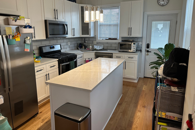 Kitchen (shared) - Housemate wanted! 2 bed/1 bath semi-private apartment available on quiet street in SW Philly