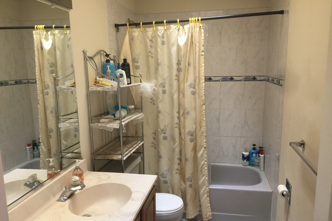 Bathroom - Furnished room for female-Rosewood Ct-West Windsor House