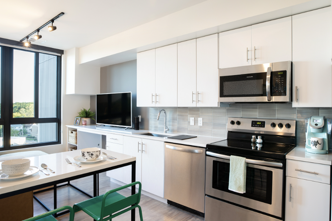 Sample unit - Hub East Lansing Apartments