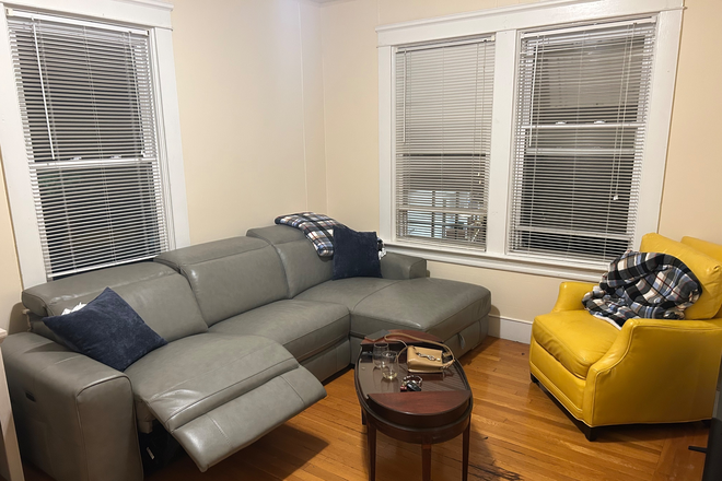 Living Room - Top Floor 1 BR/1 Bath Available for Lease thru August. Heat/Hot Water Included. Apartments