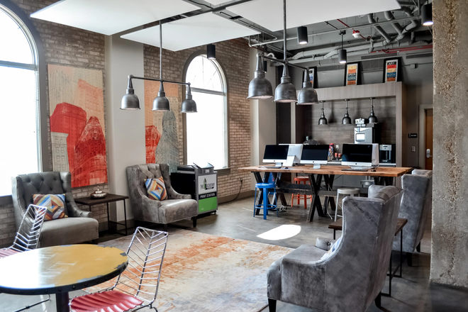 Common lobby area - The Academy on Charles Apartments