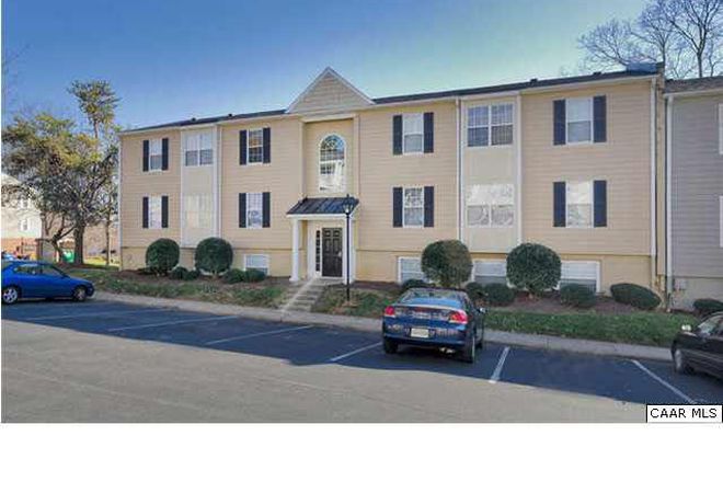 Exterior - 1311 Villa Way - 3 Bedroom Condo at the Villas!