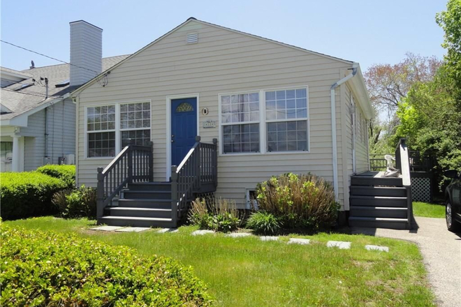 Street view - 18 John Street Narragansett, RI 02882
