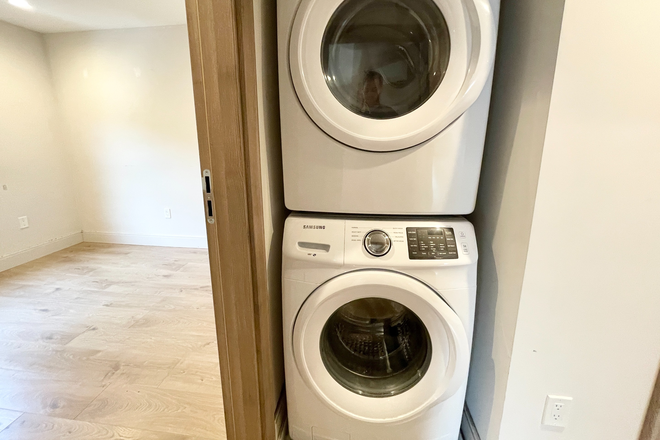 laundry - Renovated in an Amazing Location | Stainless | Granite | Hardwood Apartments