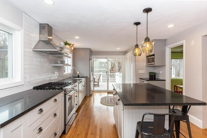 Kitchen - Cozy family home at Cambridge-Somerville-Arlington borders