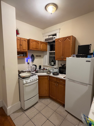 Kitchen - 1 Furnished Room Available in 2-Bedroom Apt - Deposit and Last Month already Paid! No Realtor Fee!
