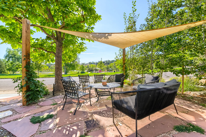 Front patio (shared) - Private South Boulder Suite -- Foothills & CU