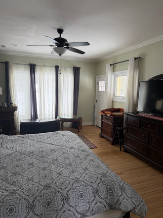 Bedroom - Furnished room in shared home for female-Mercer St-Princeton