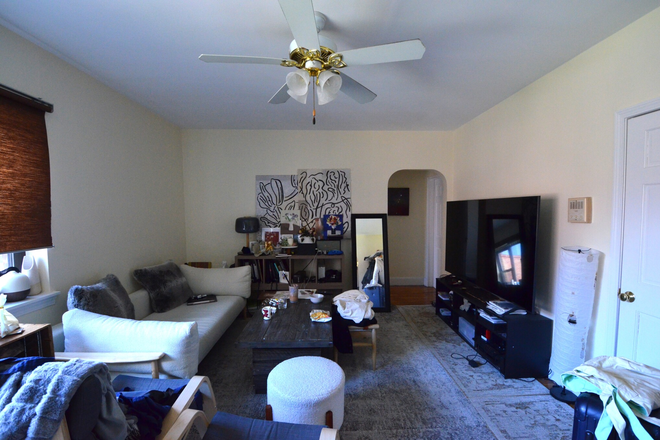 2 Bedroom - 106 Longwood Ave. - HUGE, GORGEOUS, SUNNY 2 Bed 1 Bath on Longwood Ave. Available 9/01