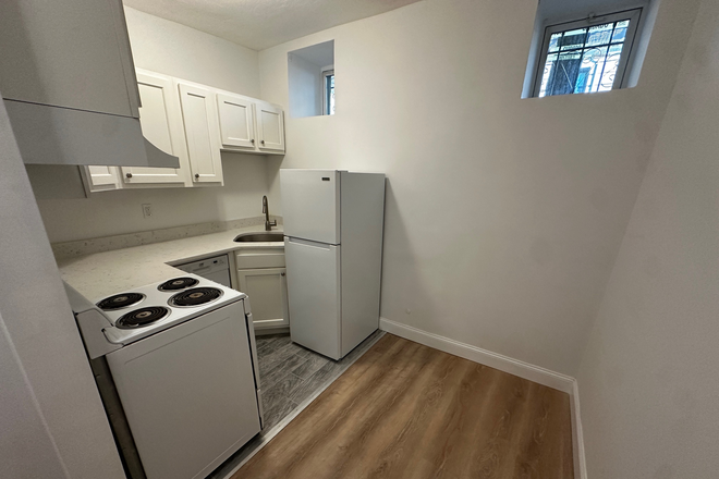 Open kitchen / living room - 1-2 Bed Split with flexible layout and renovated kitchen! Apartments