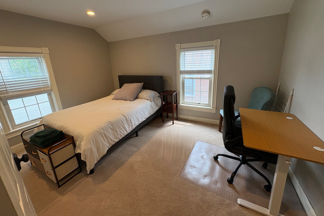 Bedroom - Furnished room for PU affiliate only-Chestnut St-Princeton House