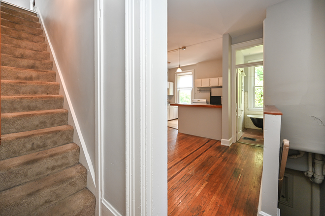 Entry - Close to campus! Take a look at 2431 Ohio! Apartments