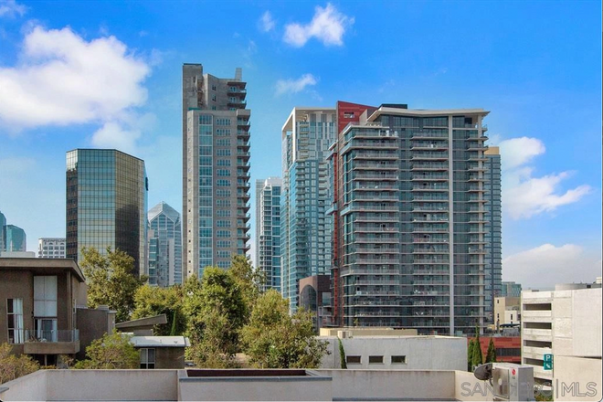  - Live in the Heart of Little Italy! 2BD/2BA Modern Condo!