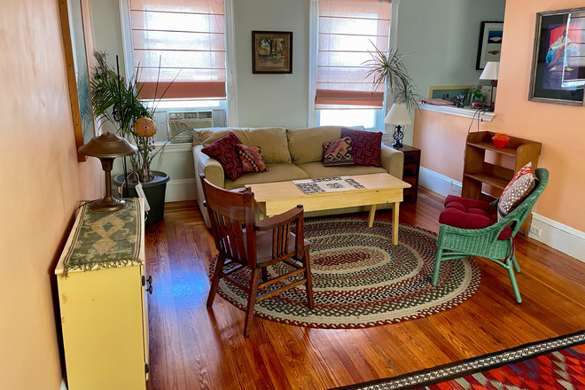 Living room - Sunny 2-BR flat in Victorian building