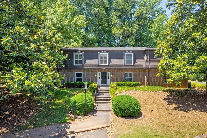 Front of Building 775 (Unit 4) - **REDUCED** Walk to Emory, CDC, & Lullwater – 2 BR / 2 BA Condo