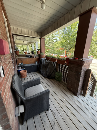 porch - 2 bedroom on Ossingtom Sublet (Sep-June)