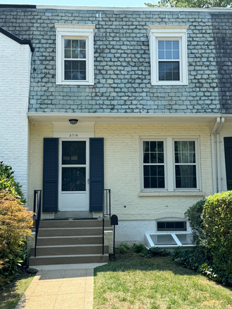 Front yard and entrance to house from T St. - Newly Renovated Kitchen and Bath/Walk to Campus