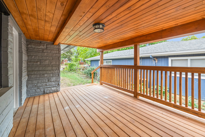Back porch. - Premium Purdue Student Housing | Private Rooms Available | 7 Minutes to Campus Apartments