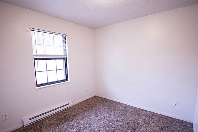 Bedroom (unfurnished) - 136 Andrew Place Apartments