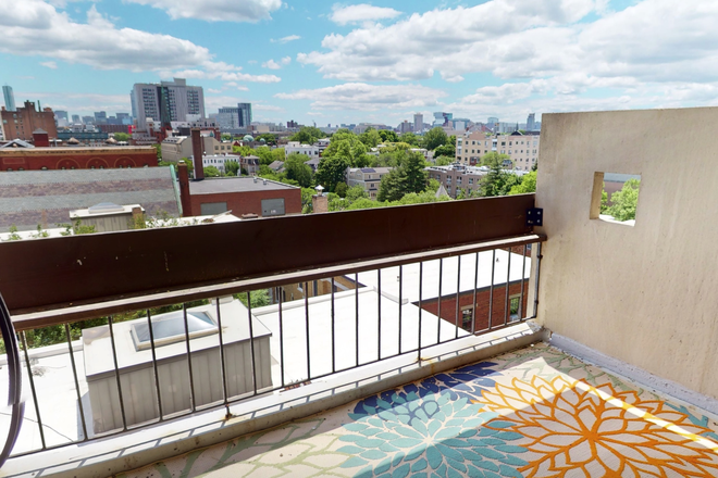 Balcony - Stunning renovated Large 2BR/2Bath - Harvard MIT Area - Boston Views - Heart of Cambridge Apartments