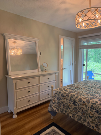 Bedroom - Sea Pines Condominium