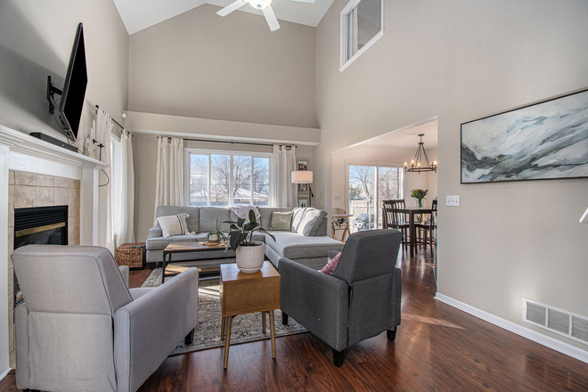 Living room with amazing natural light and open concept - Updated 3BR Near Creighton | 10 Min to Campus