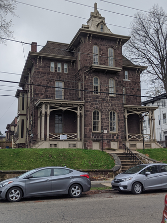 Building Facade - 4004 Pine Street - #2F