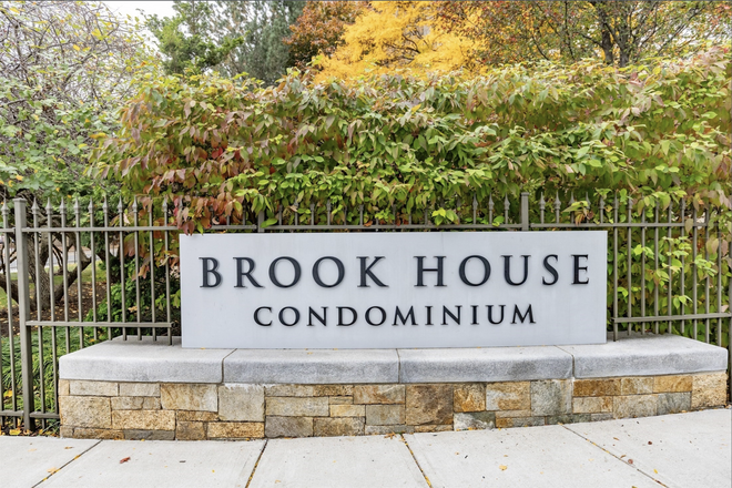 Complex - one bed/one bath at Brook House, available Now