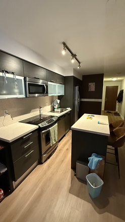 Kitchen with all utencils - Aura Condo