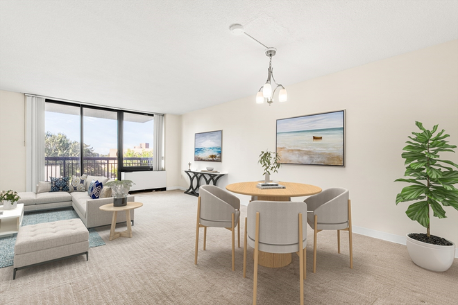 . - Lavish 1 Bed / 1 Bath w/ Heat, Hot Water, Garage Parking and Pool included!!! Available NOW!!