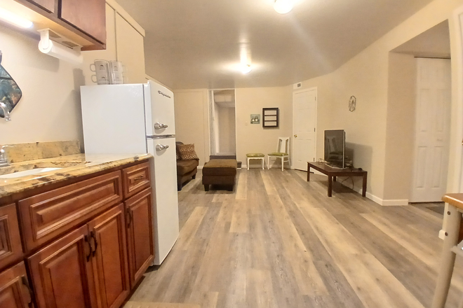 Livingroom - 2bed, 1bath w/ double vanity, in unit laundry, kitchenette, walking trails