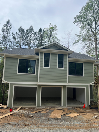 Brand New Garage Apt in Westwood Neighborhood - Brand New Partially Furnished Apartment with garage parking, Walk/Bike to UNC Campus/Hospitals