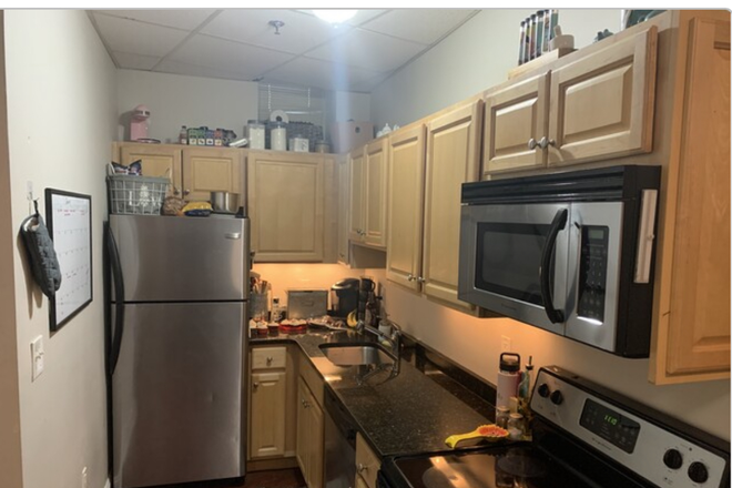 kitchen - Renovated 2 Bed / 1 Bath w/ ALL utilities included available 9/1/24!! Apartments