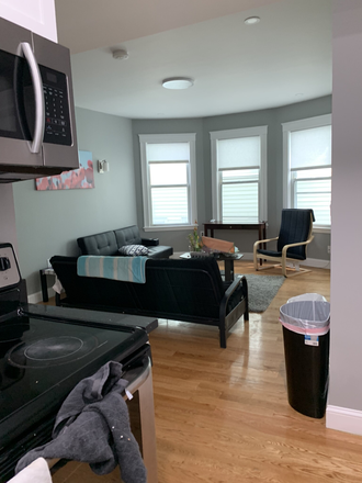 . - Spacious 5 Bed / 2 Bath near campus available 9/1/25!! Apartments