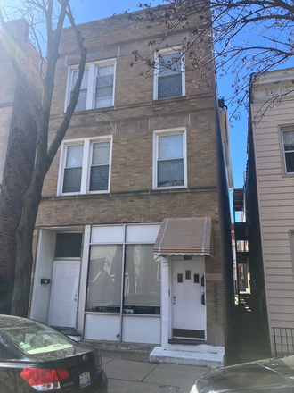 830 S. Miller - 830 S. Miller/ 4 Bedroom, 2 Bath Awesome Apartment