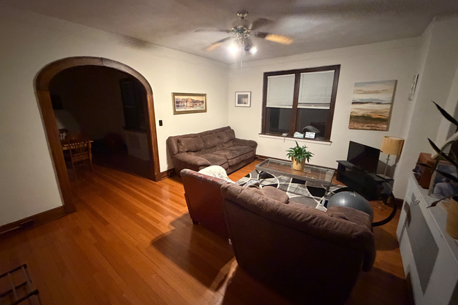Living Room - Furnished Sublet Close to VT Graduate Campus and Roanoke Memorial Hospital