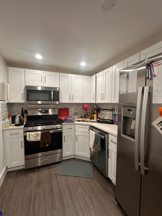 Kitchen - Newly renovated townhouse, near Johns Hopkins Homewood Campus