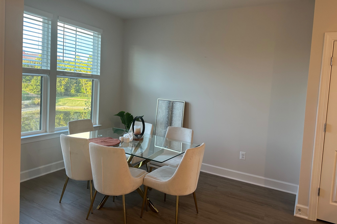 Dining Area - $1,500 / 1 BR/1Bathroom - Luxury furnished Room, Utility Included. Short lease allowed Townhome