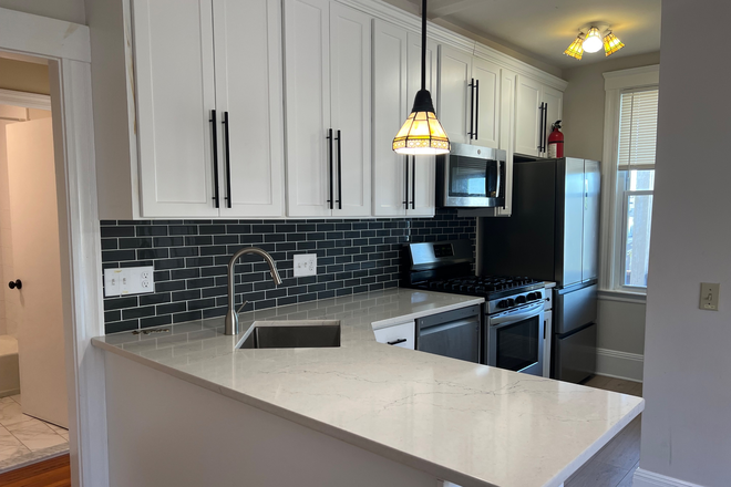 Kitchen - Renovated 4 bed, available now, walking distance to Brighton center Triplex