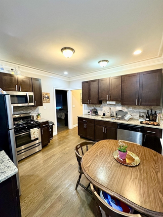 LIVING - UPDATED 3 BED WITH PARKING INCLUDED!
