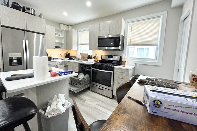 Kitchen - Stunning New Renovated 4 Bed