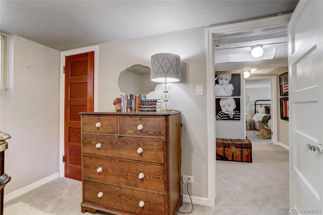 Room for REnt - Sunny Room & Central to CU Denver and Anchutz— Quiet Room in Prime Spot House