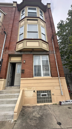 Outside view - 🏡 Spacious 7-Bedroom House Near Temple University – Move-In September 1, 2025!