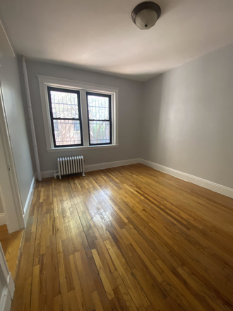 Call NOW for showings! 617-236-8600 - QUINT AVE - RENOVATED ADORABLE STUDIO CONDO IN ALLSTON AVAIL *9/1/2025* W/ H&HW INC, LNDRY IN BLDNG!