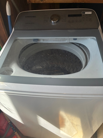 Washer and dryer - Furnished room walk-in closet, half off first month, one story house, close to MacArthur Bart.