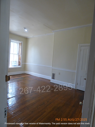 2nd floor front bedroom - Beautiful 7-8 Bedrooms Mansion (Inquire about Free Month) House
