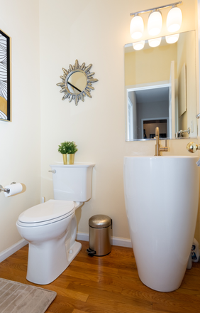Powder Room - Beautifully Furnished Townhouse Close to Brandeis and Bentley