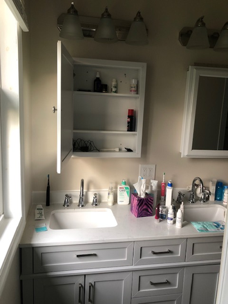 Bathroom - 1BR apt-Valley Rd-Princeton