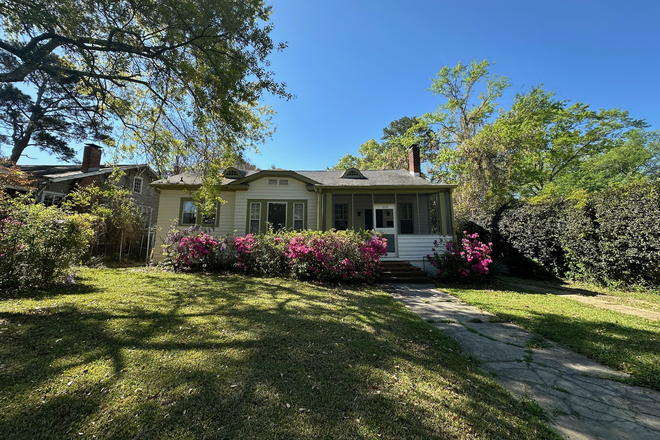 Front - 3 BR 2 BA Newly Renovated Belhaven Home
